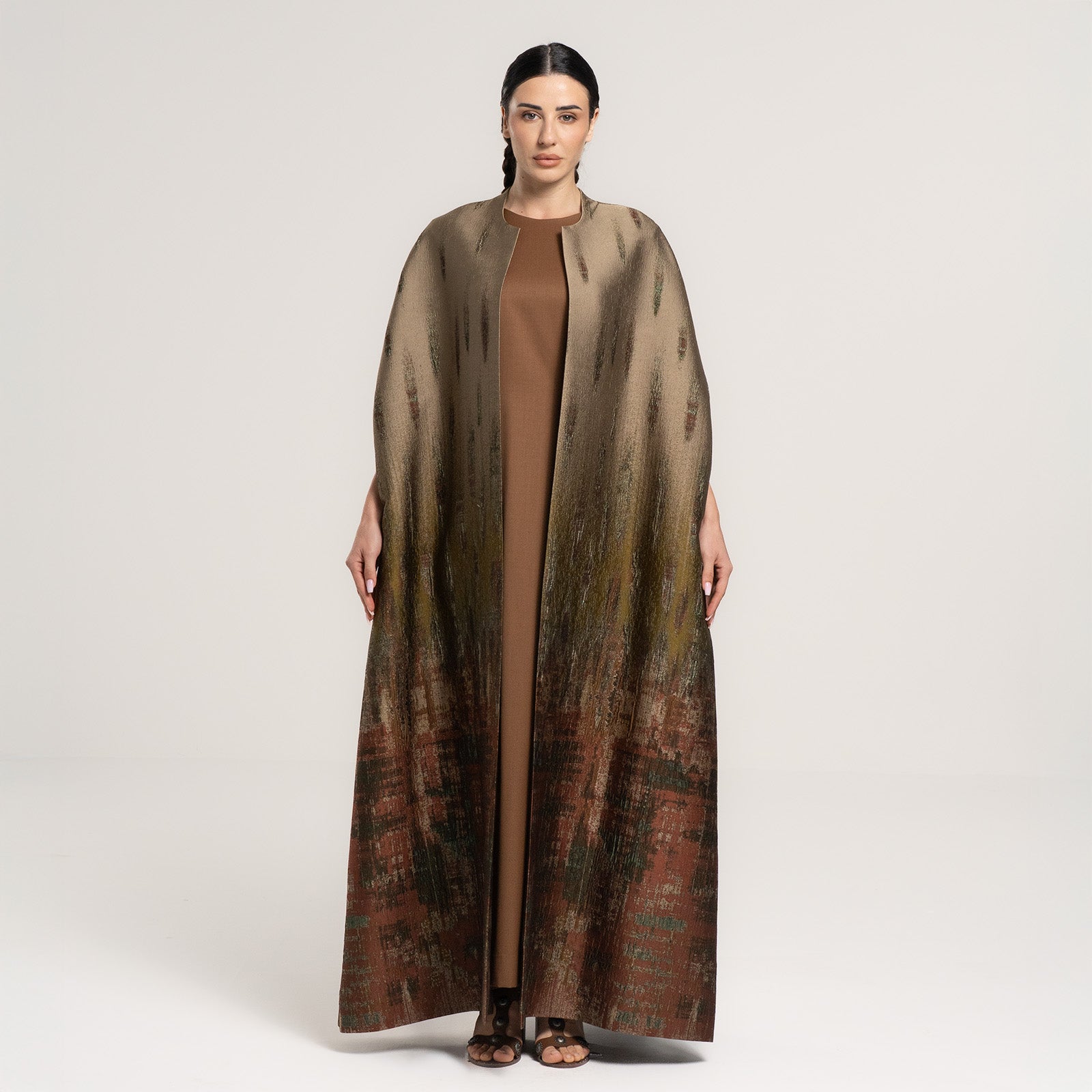 Brocade Sukoon Abaya with Ripple Threads