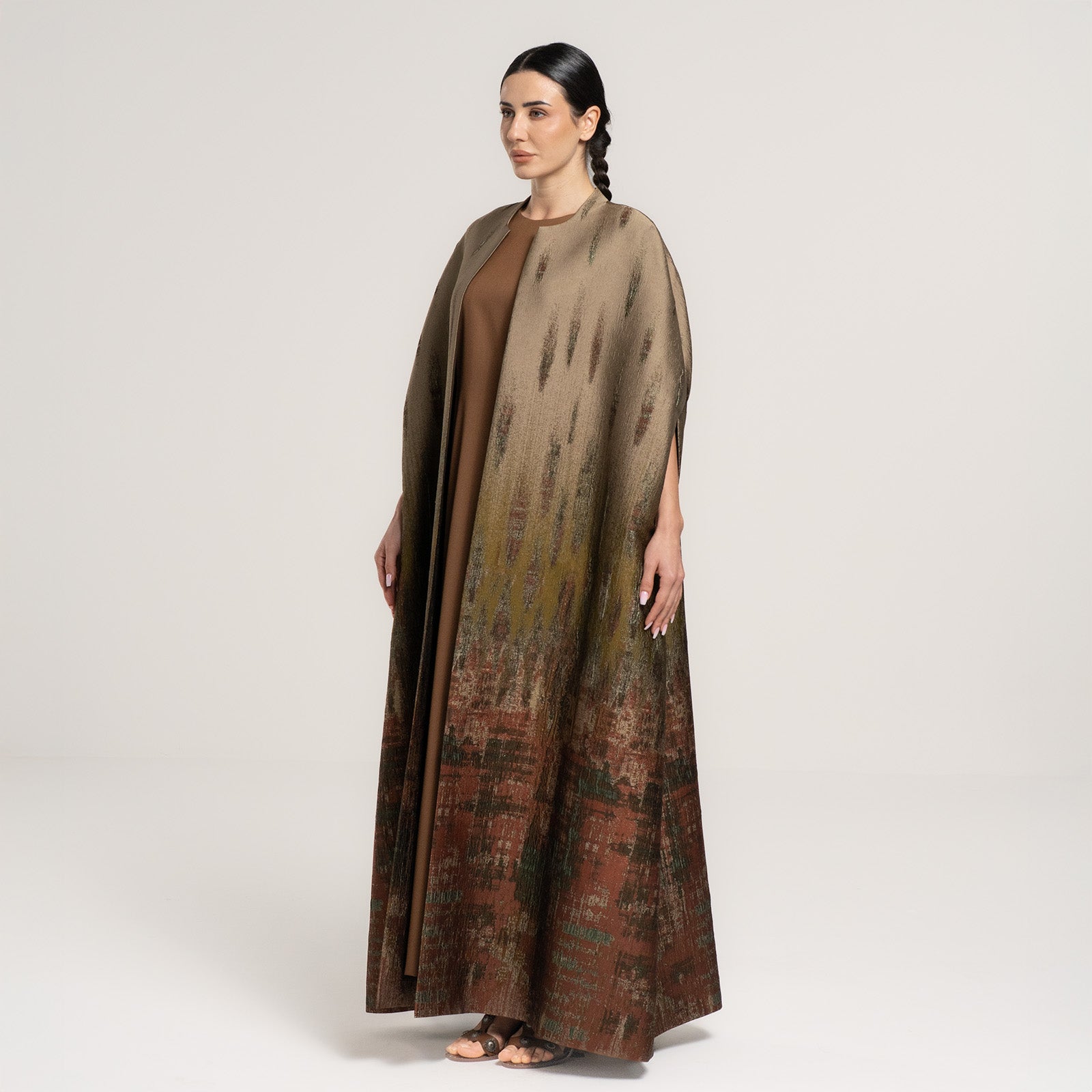 Brocade Sukoon Abaya with Ripple Threads