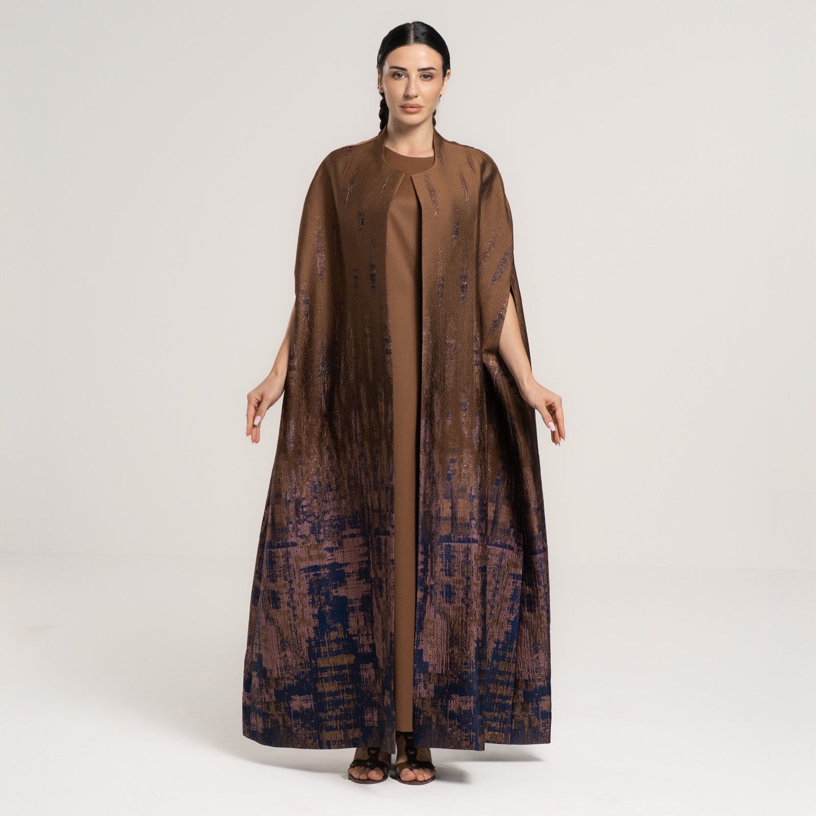 Brocade Sukoon Abaya with Ripple Threads