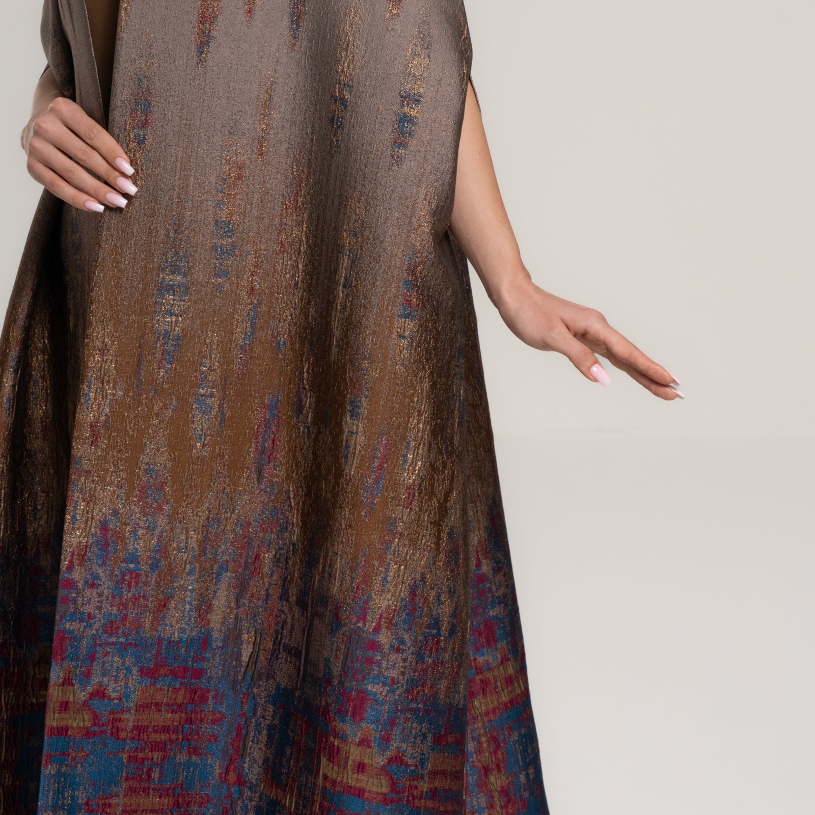 Brocade Sukoon Abaya with Ripple Threads