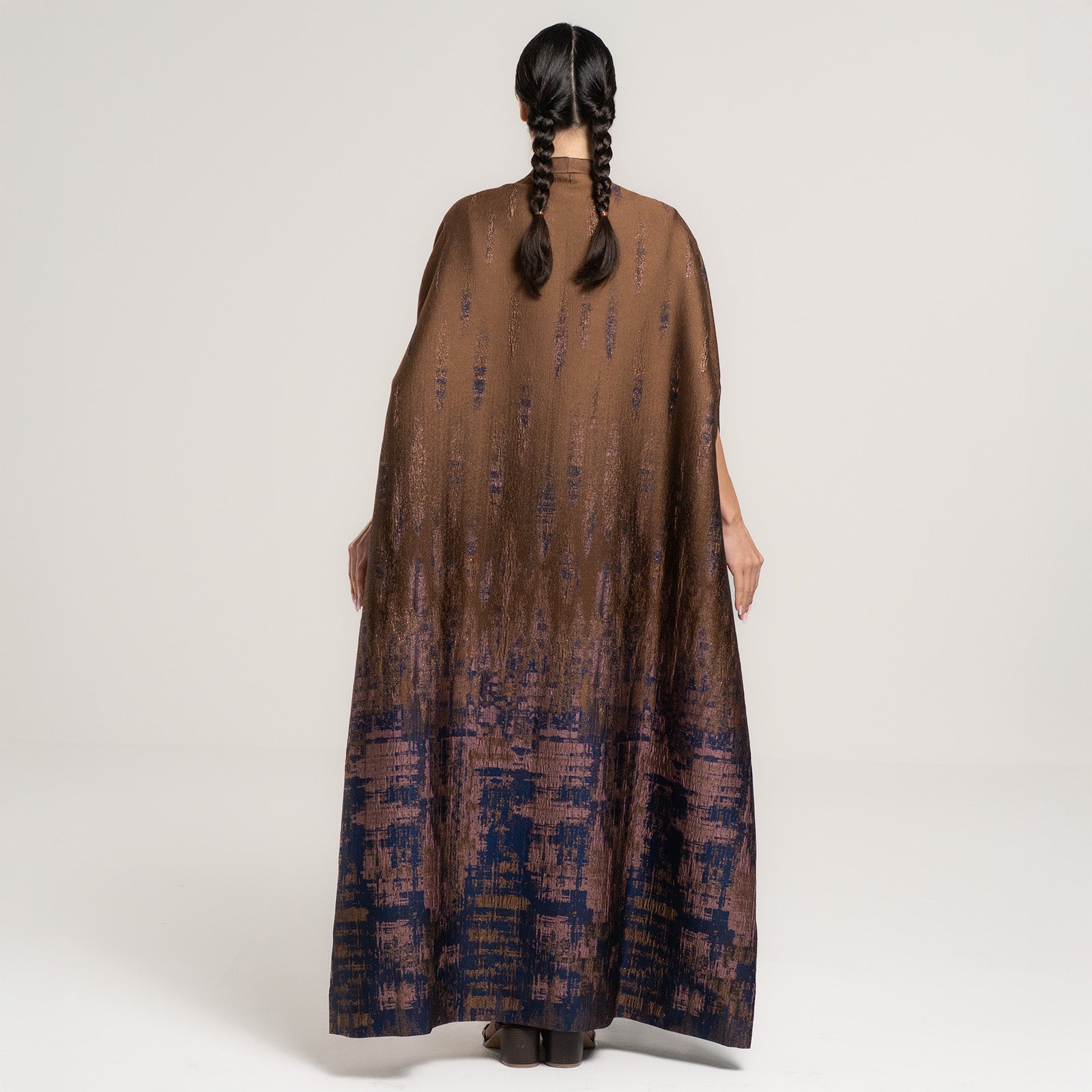 Brocade Sukoon Abaya with Ripple Threads